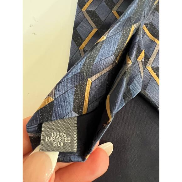 Milano Uomo 100% Imported Silk Men's Neck Tie Blue & Gold Geometric Print JL - Picture 4 of 8